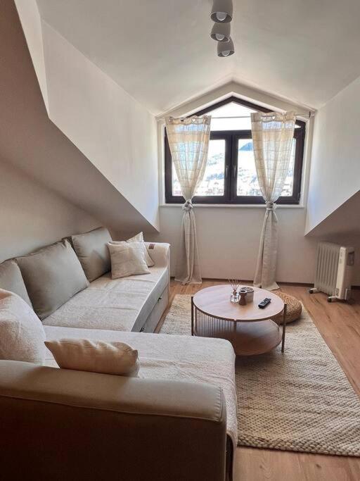 Cozy 1 Bedroom Apartment Next To The Gondola Банско Экстерьер фото